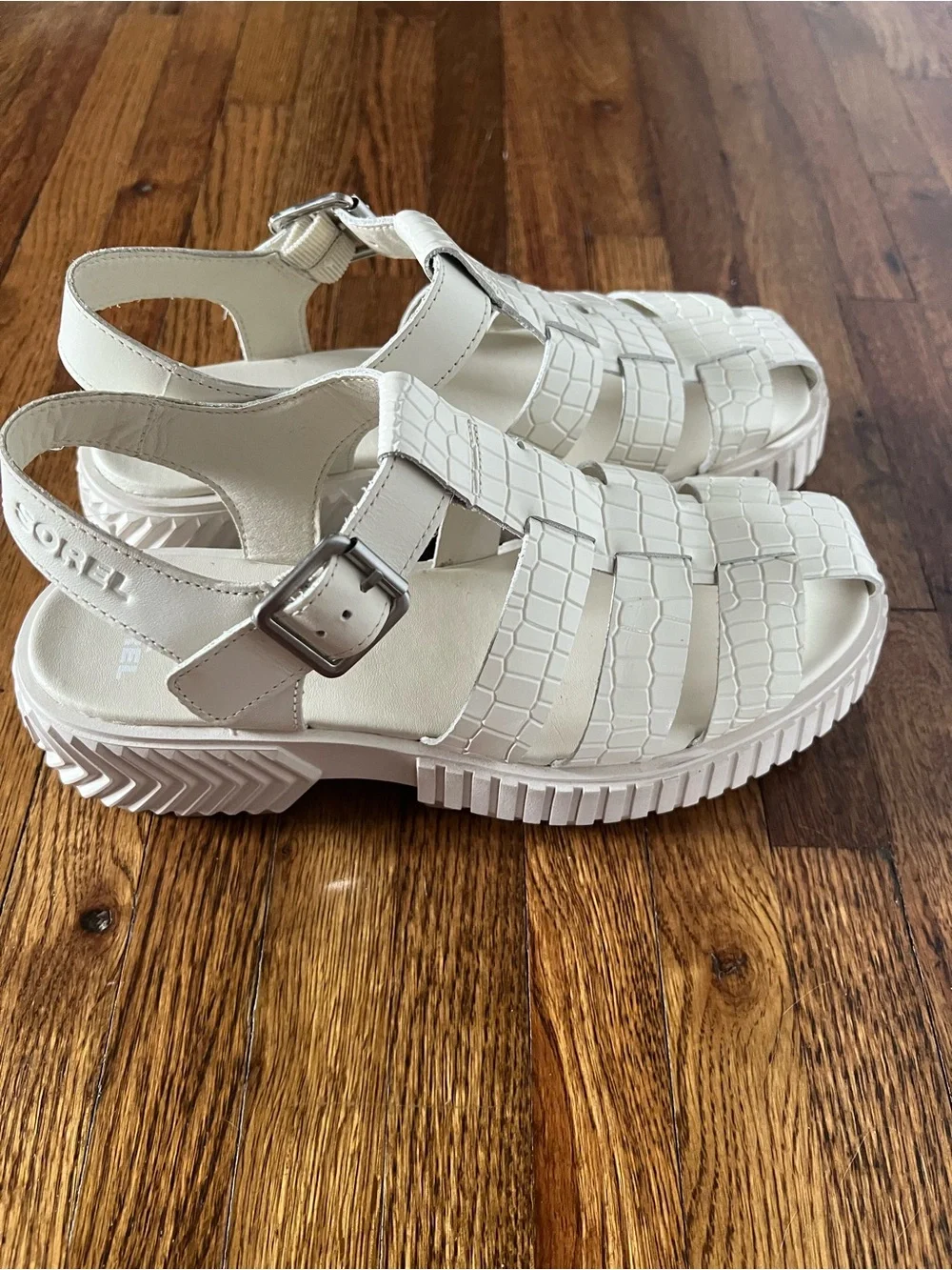 Sorel White Cream Platform Fisherman Sandals